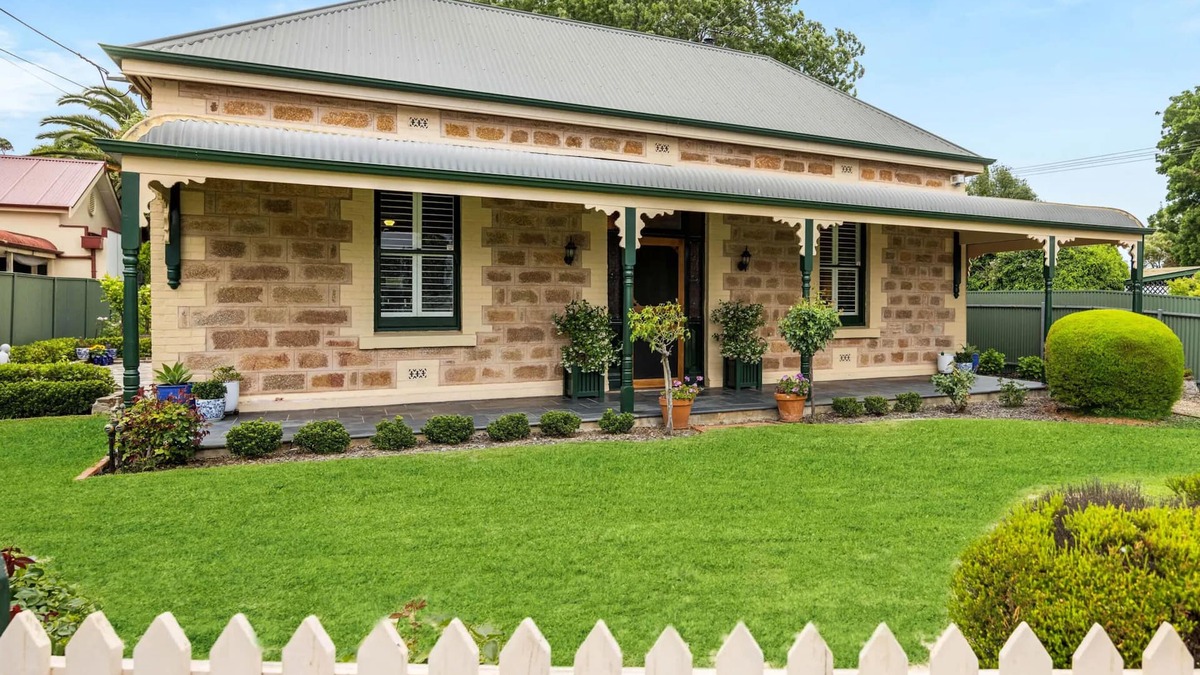 Mount Barker House | "GraciaDeDios" Beautifully renovated 1910 Cottage