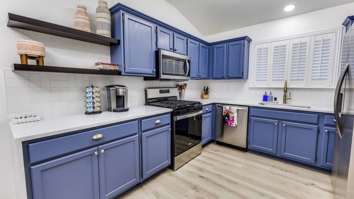 Cedar Park House | Gracie's Getaway-Newly Renovated with Pool Access!