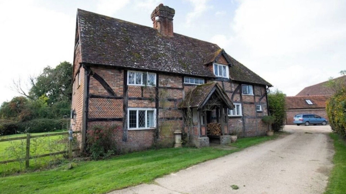 Haslemere Other | Grade 2 Listed Rural Farm House
