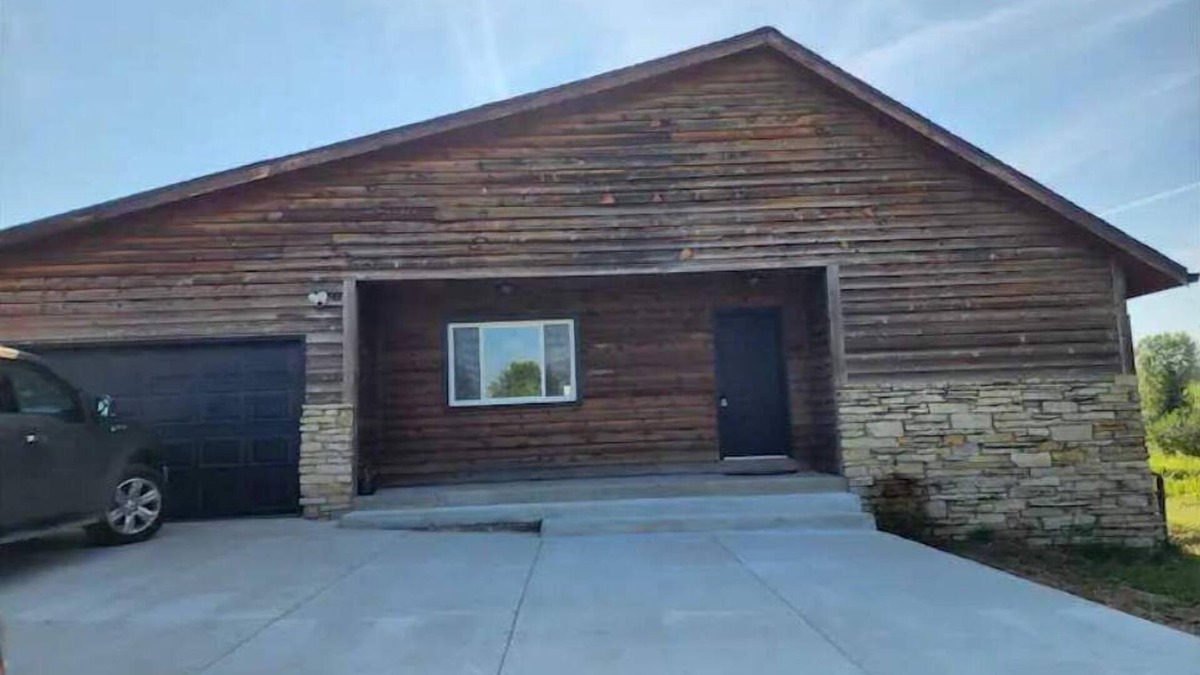 Grafton House | Grafton Rustic House - 4 min from the lake and Lions Den Nature preserve