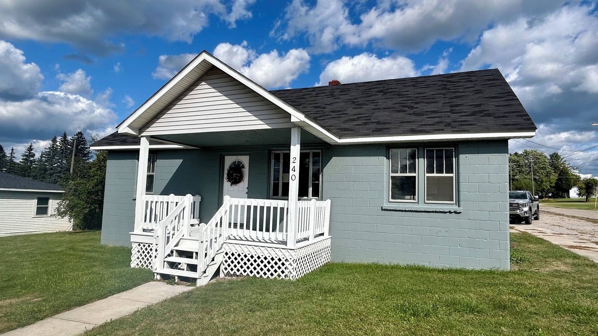 Hillman House | Gram’s House is a Village of Hillman home with Emerick Park views!