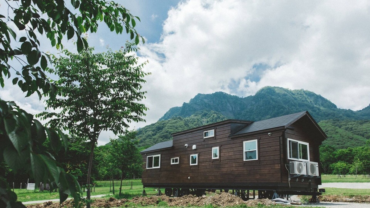 Otari-mura RV Rental | GRAN SUITE Togakushi TRAILER BASE trailer house /Nagano City Nagano