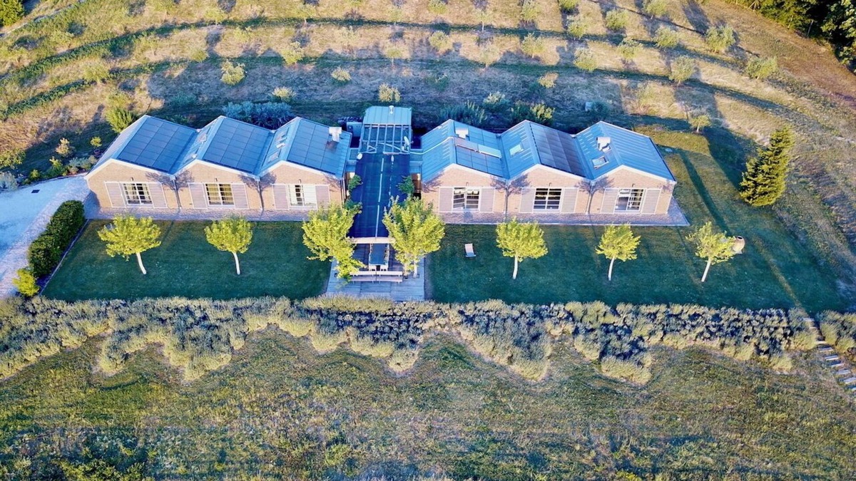 Loreto Villa | Granaio Lavandoloso - Contemporary Home in the Umbrian countryside