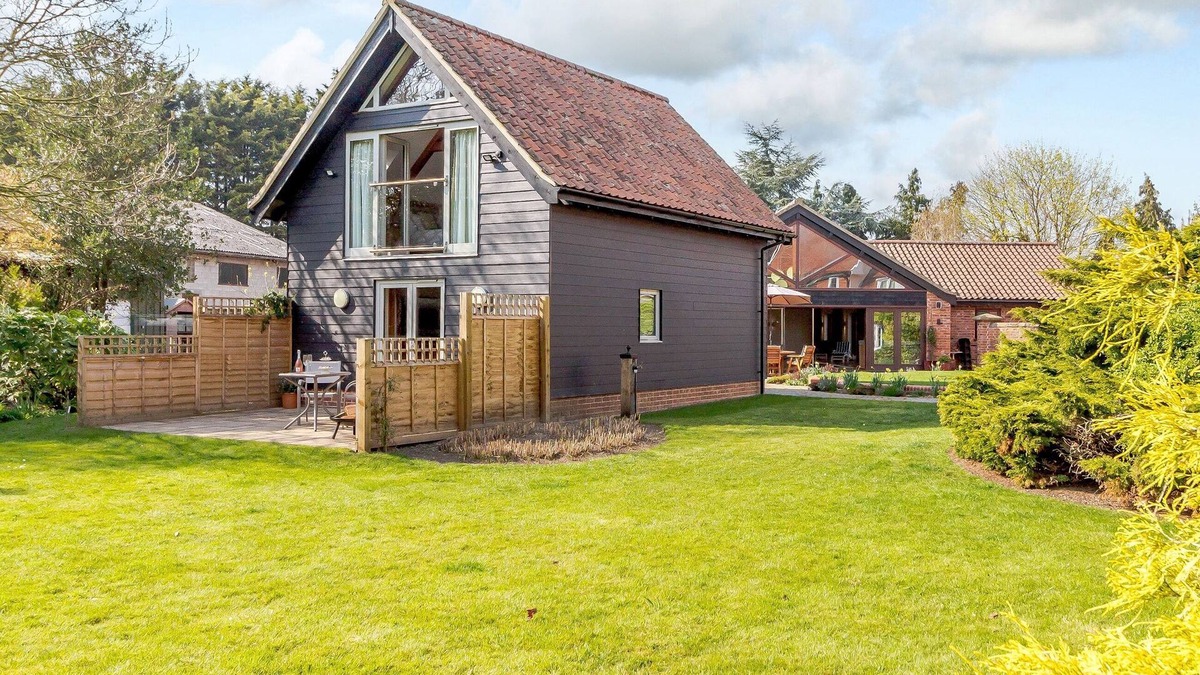 Banham Cottage | Granary Barn - UKC5405
