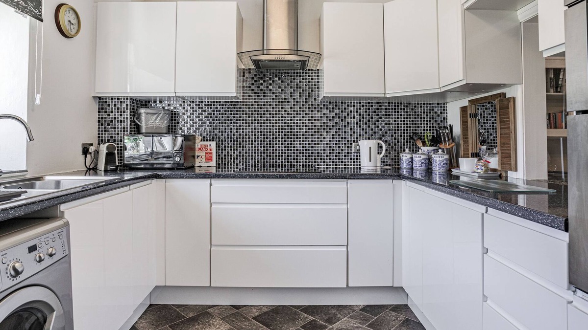 Pembroke Cottage | Granary Cottage