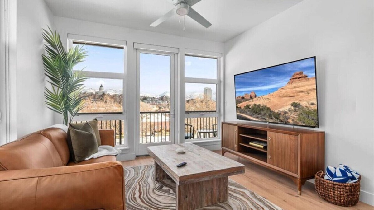 Downtown Salt Lake City Apartment | Grand 1BR Views/Pool/Gym/HTub
