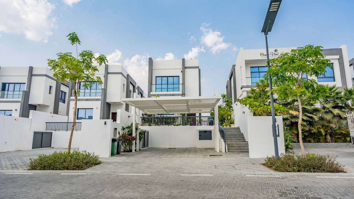 Sharm Villa | Grand 4BR Villa with Chilled/Heated Pool, Al Dana Island Fujairah
