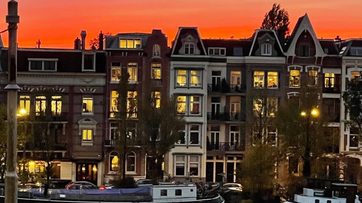 Weesperzijde Condo | Grand Amstel Residence | Expansive Two-Story Riverfront Apartment in Central Amsterdam