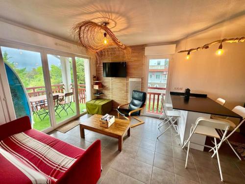 Kokotia Apartment | Grand appartement - Piscine - plage- Terrasse
