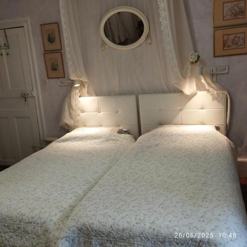 Florac Apartment | Grand appartement de charme avec parking privé