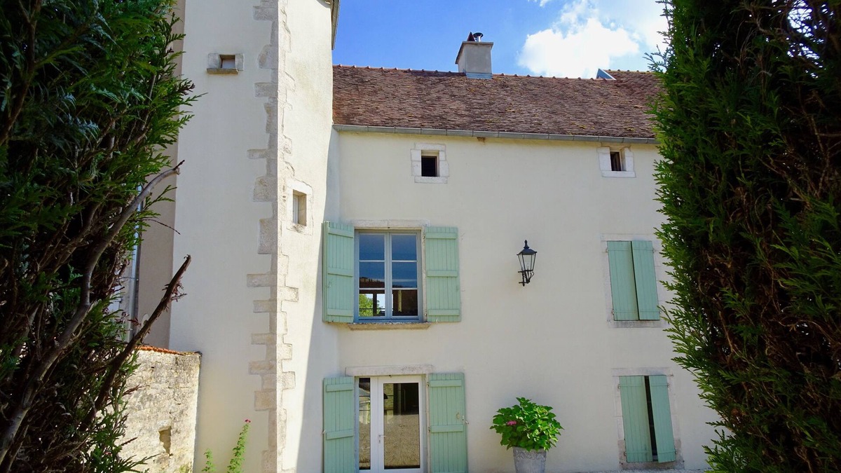 Dancevoir House | Grand Burgundian stone house in quiet village, 5 bedrooms, beautiful garden