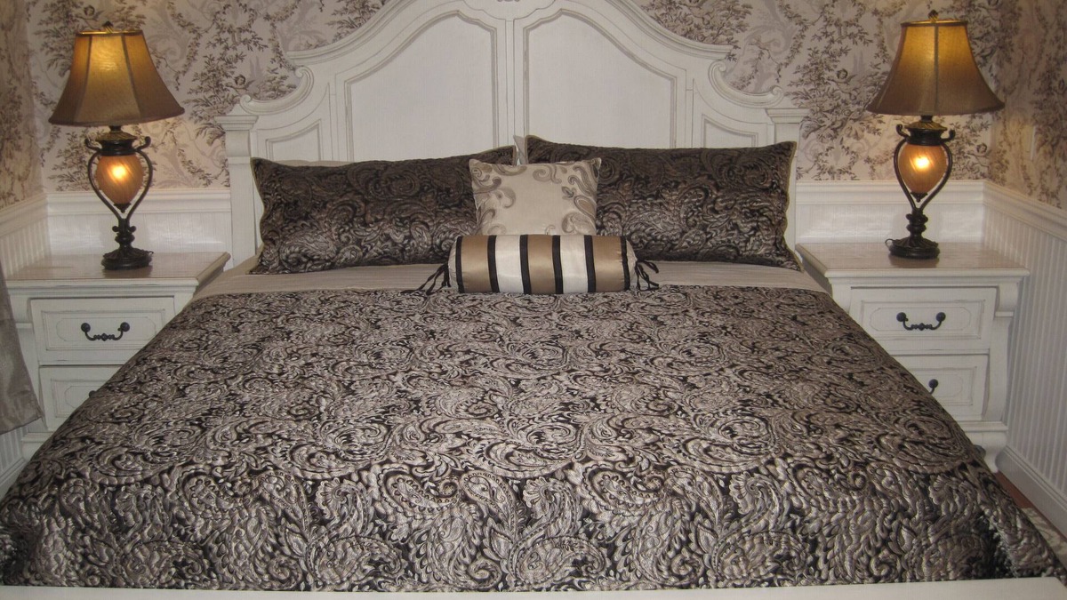 Citrus Heights Apartment | Grand Château 2-bedroom unit. Pool access