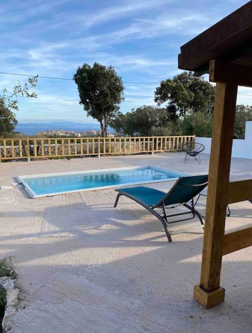 Bonifacio Ski Chalet | Grand chalet d’été avec piscine