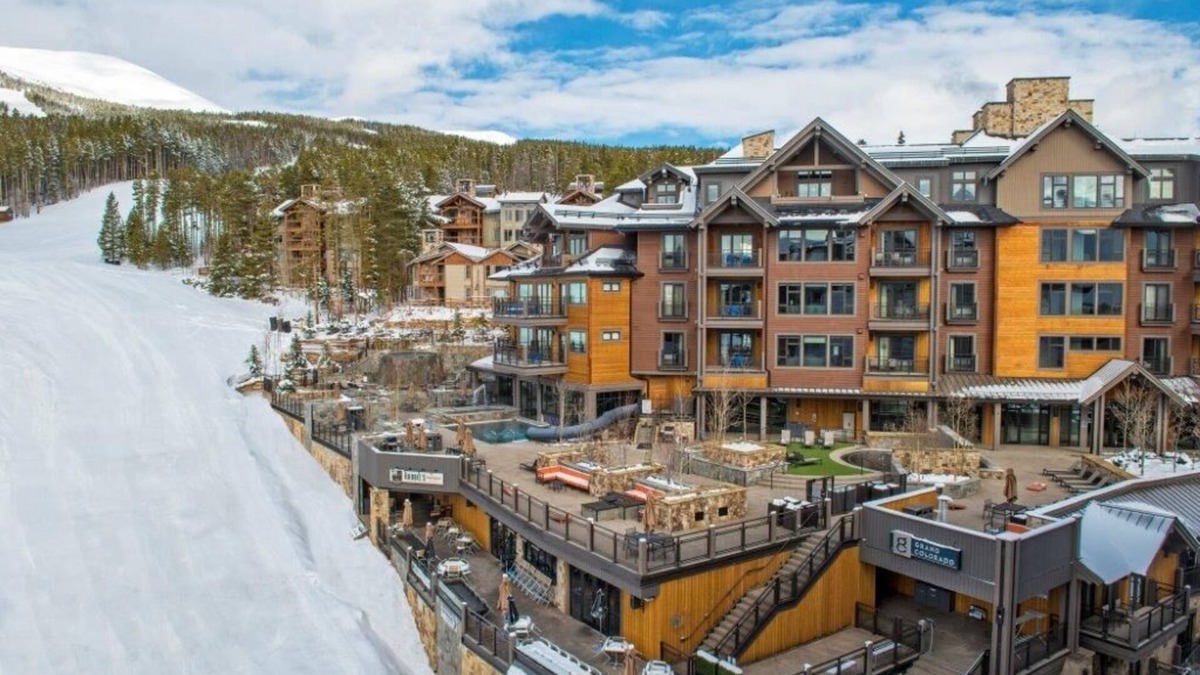 Peak 8 Resort | Grand Colorado SUITE nSki-In/Ski-Out, Sleeps 4nAvailable 3/23-3/29/25