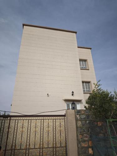 Sayq Apartment | Grand Dahlia Apartments
