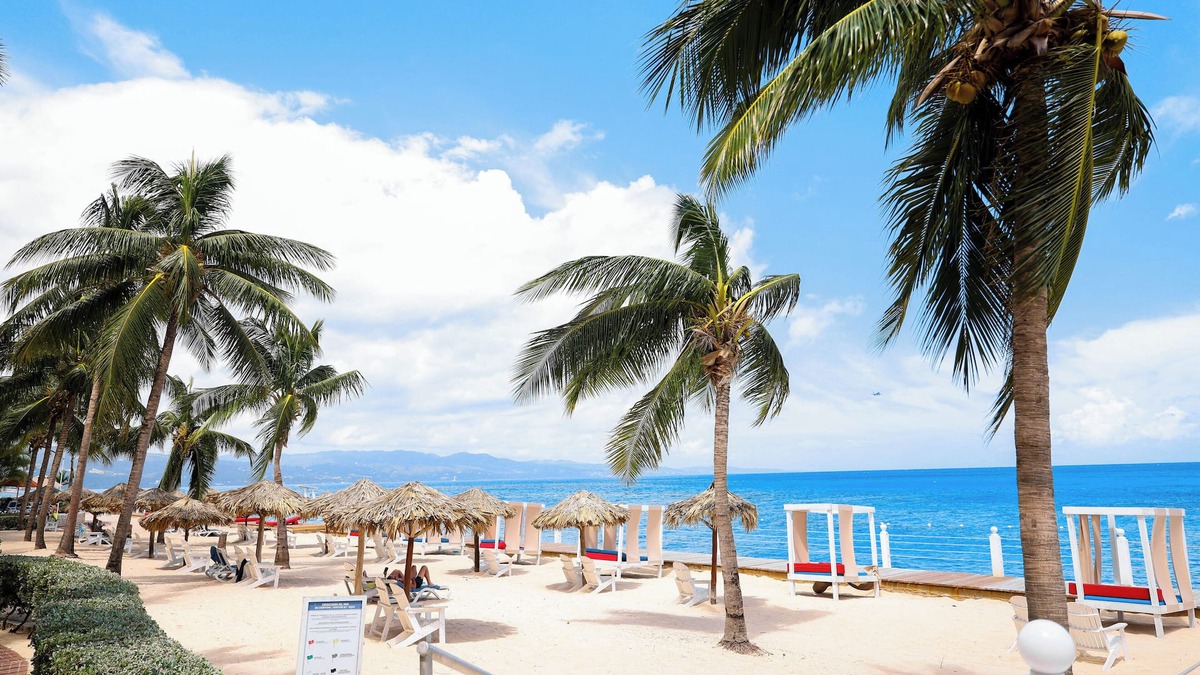 Montego Bay Resort | Grand Decameron Montego Beach, A Trademark All-Inclusive Resort