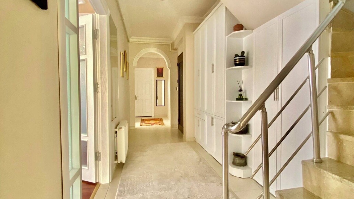 Konyaalti Apartment | Grand, Deluxe Pvt Room with Workspace & En-Suite, near Konyaaltı Beach