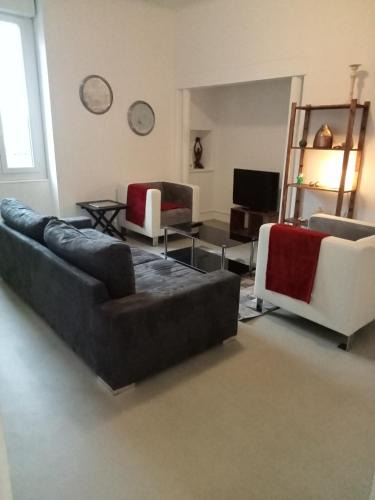 Montceau-les-Mines Apartment | Grand F2 lumineux