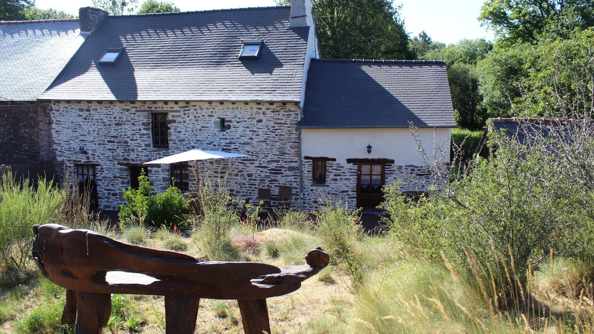 Paimpont House | Grand Gîte de Barenton sleeps 12 + Nordic bath/SPA