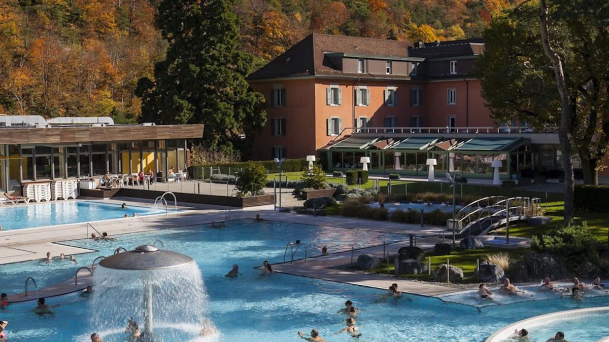 Lavey-Morcles Hotel | Grand Hôtel des Bains de Lavey