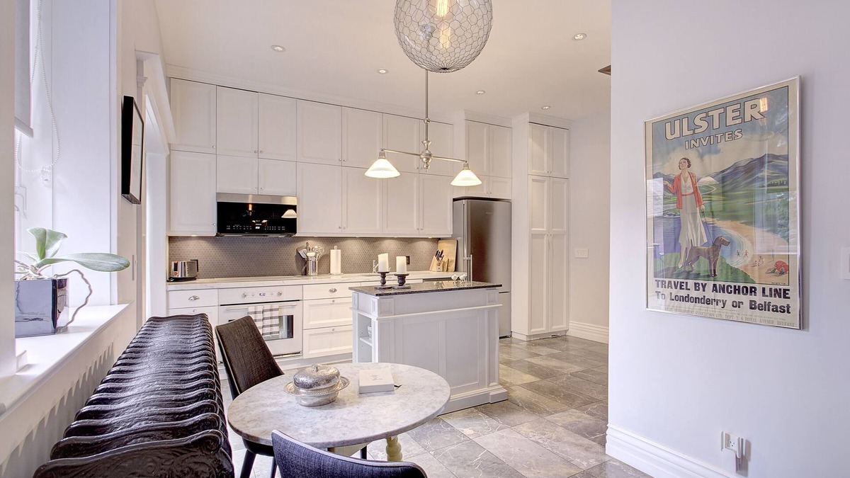 Palmerston House | Grand Home on Palmerston Blvd. near Little Italy