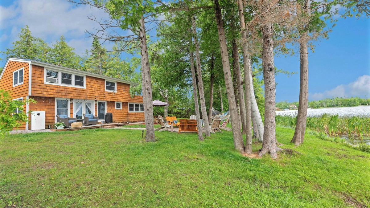 Presque Isle House | Grand Lake Cottage- Fun times by the bay