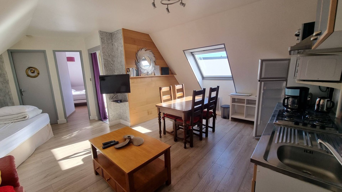 Saint-Mathieu Apartment | Grand Large Appartement à 50 m du Chemin Côtier