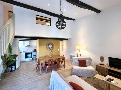 Bas-Vernet Apartment | Grand logements - 3 chambres