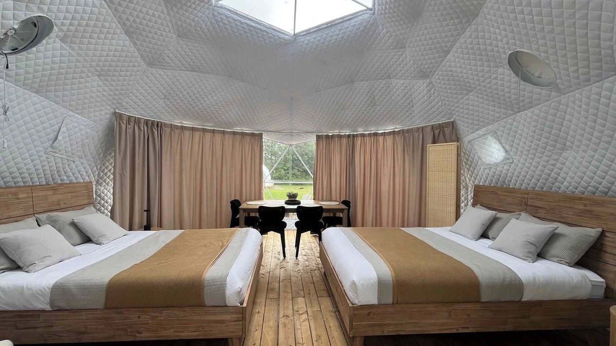 Miller Lake House | Grand Luxe Geodome Glamping with 2 Queen beds North