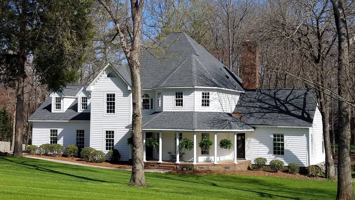Sedgefield House | Grand Luxury Home 6BR/4BA.Close Dntown/Coliseum/HP Mkts.Lge Kitch.Outdoor Areas.
