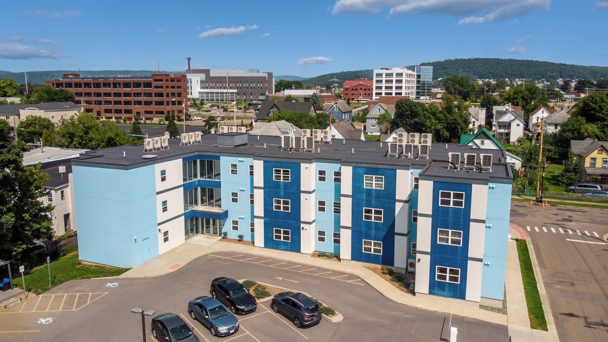 Johnson City House | Grand Monarch! Luxury Boutique Living! Best for Extended Stays!