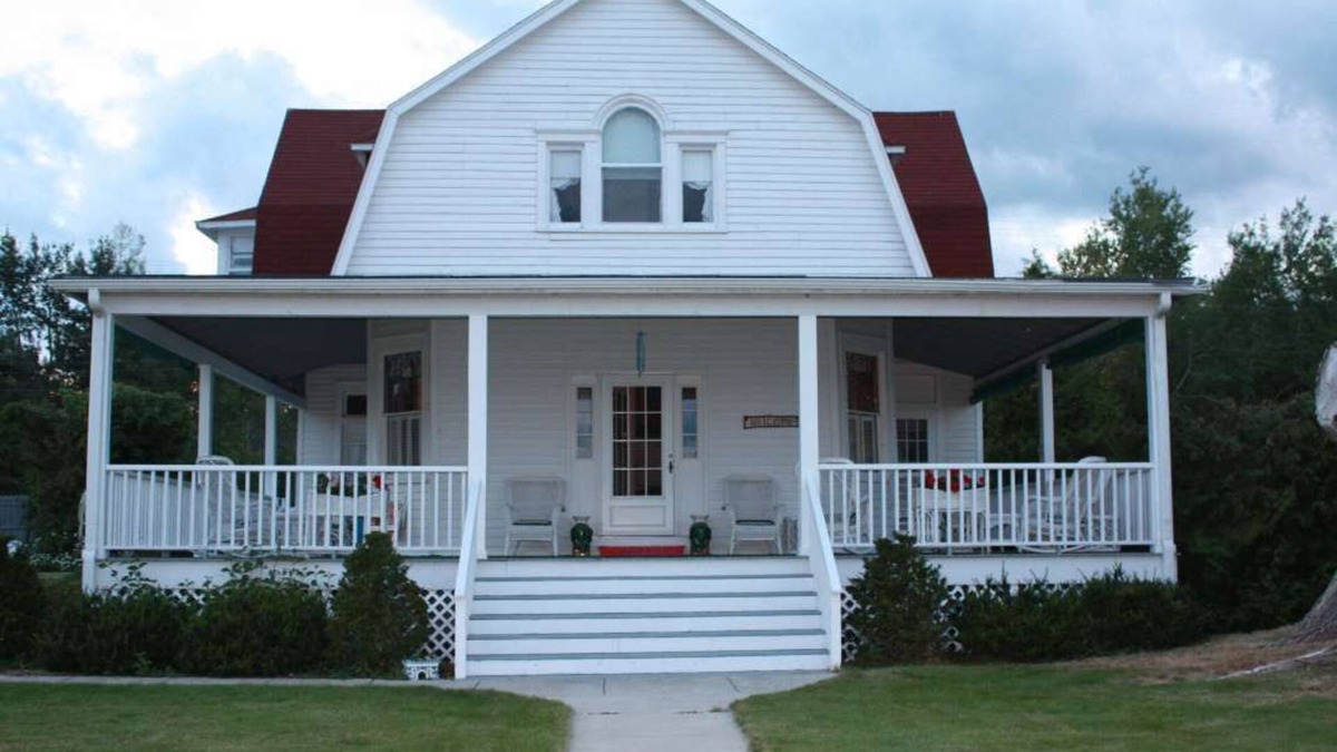 Oden House | Grand Old Cottage