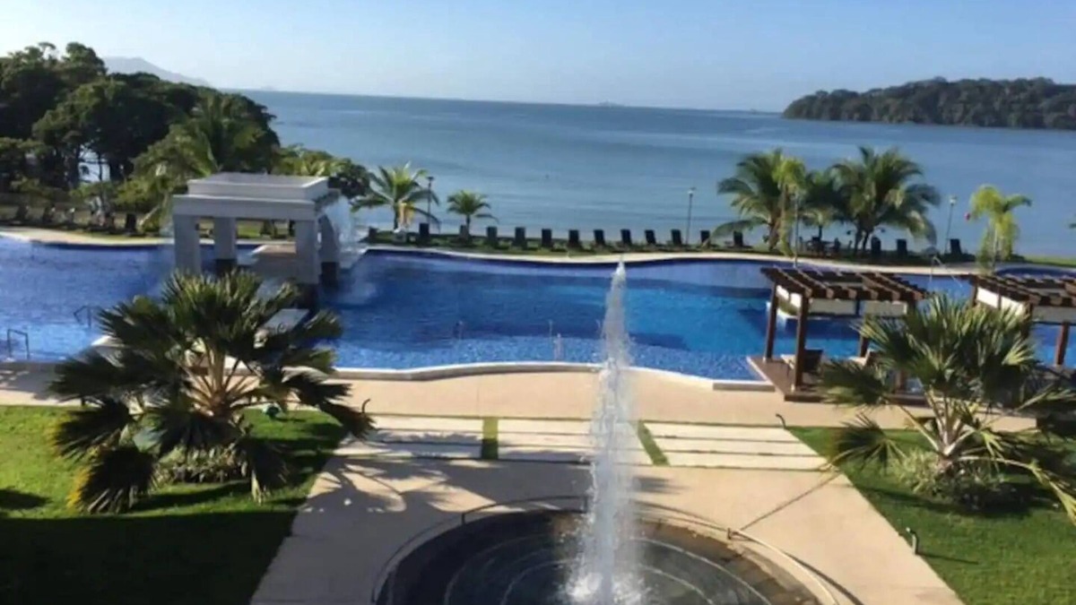Playa Bonita Village Condo | Grand Panoramic View