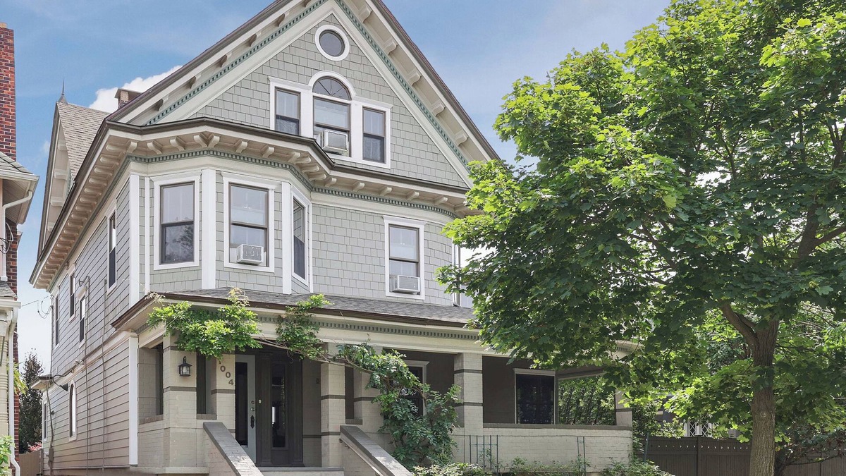 Asbury Park House | Grand Renovated Victorian - Great Location Just Blocks from Beach and Downtown