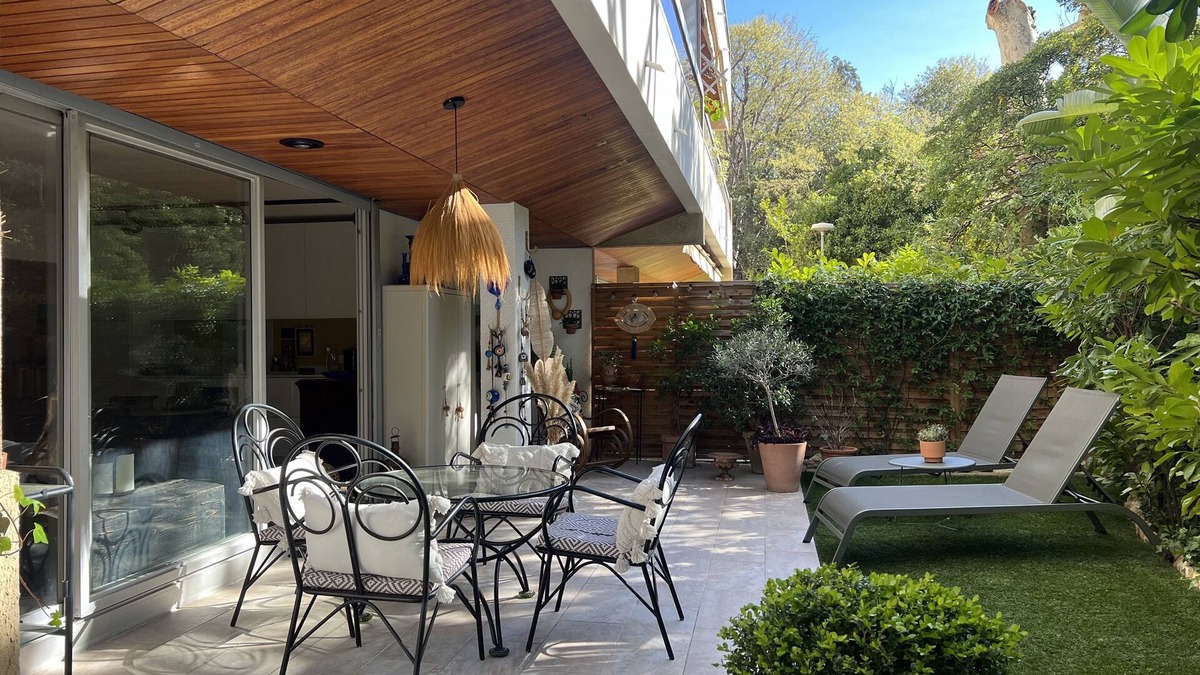Le Rouet Apartment | Grand rez de Jardin 2 Chambres à Mi-chemin Entre le Stage Vélodrôme et la Plage