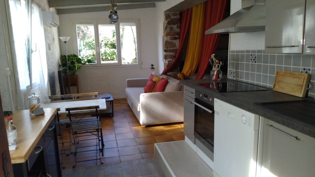 Hyeres House | Grand Studio au Calme, Idéal Pour Deux Personnes