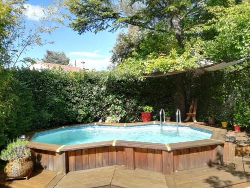 Saint-Eloi Apartment | Grand studio avec piscine