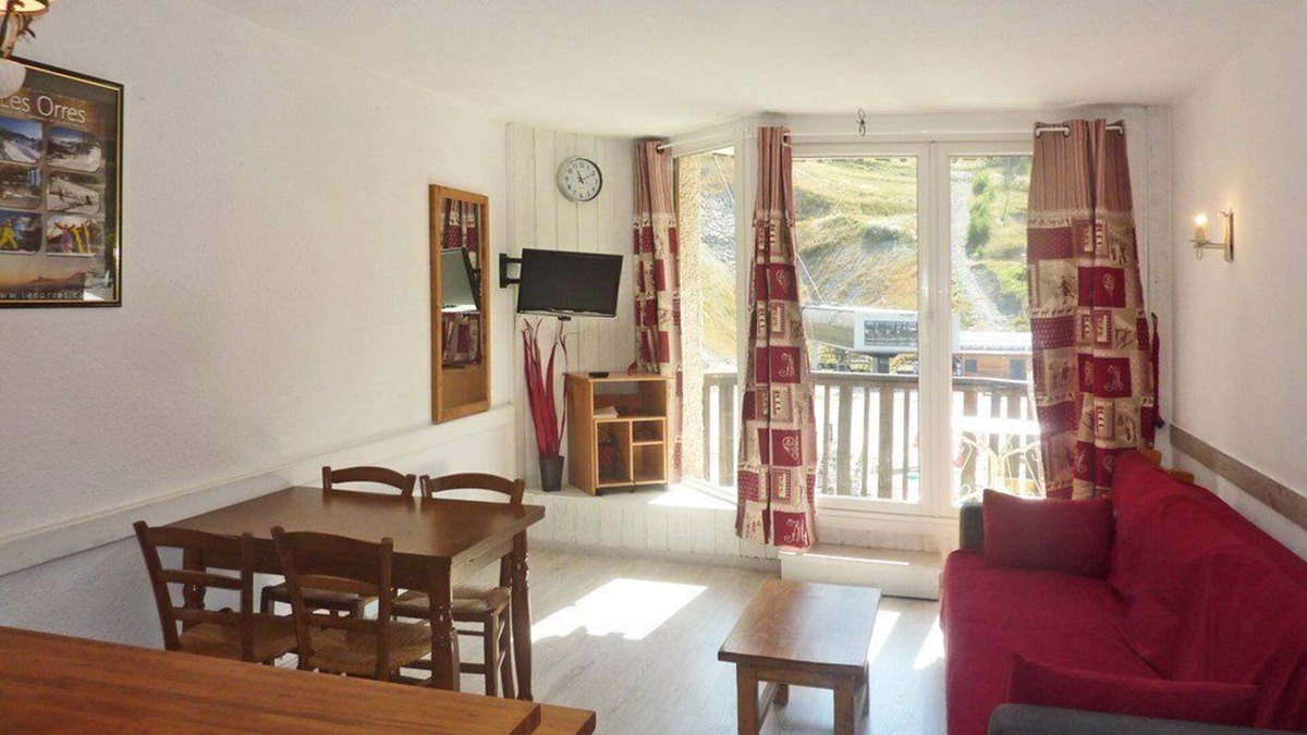 Les Orres Apartment | Grand Studio de 4 Personnes en Coeur de Station vue Pistes