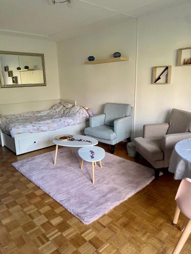 Adamville Apartment | Grand studio avec terrasse et jardin