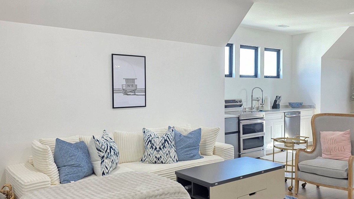 Waukee Apartment | Grand Studio in Waukee