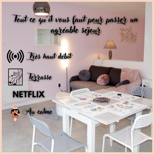 Hem-Lenglet Apartment | Grand studio La Sensée - Wifi, Calme, Parking privé