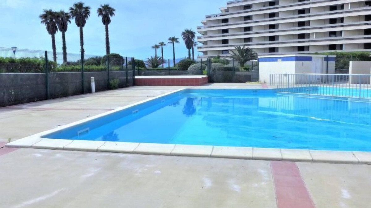 La Cote Radieuse Apartment | Grand Sud by Interhome