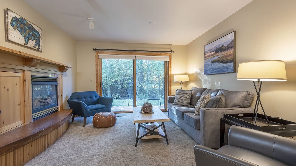 Driggs Condo | Grand Teton & Yellowstone! Hot tubs & Gym! Clean & Updated & Close to Driggs!