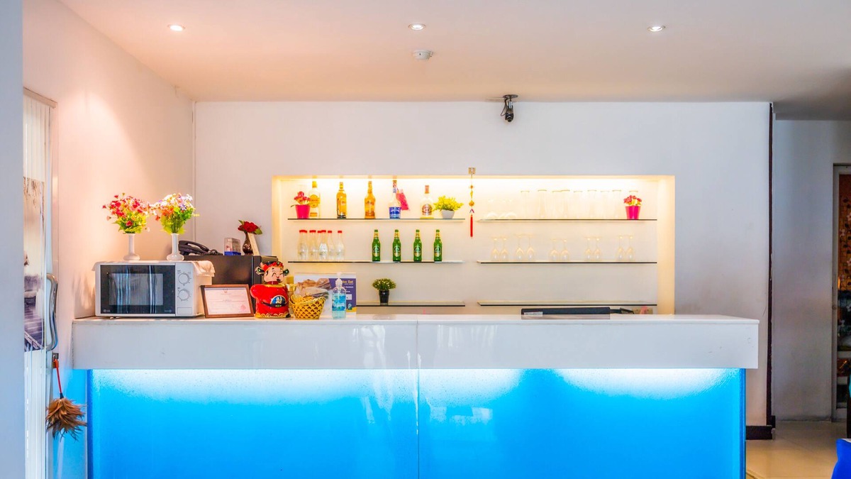 Thanon Phaya Thai Apartment | Grand Thai Style W/Cafe & Spa near BTS Phayathai