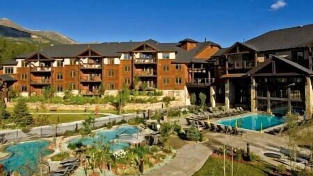 Four O'Clock Resort | Grand Timber Lodge Resort, Fireplace, Ski-In/Out