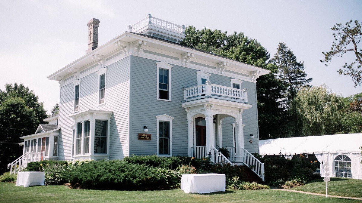 Elk Rapids House | Grand Traverse Sandy Beach Just a Few Steps Away!