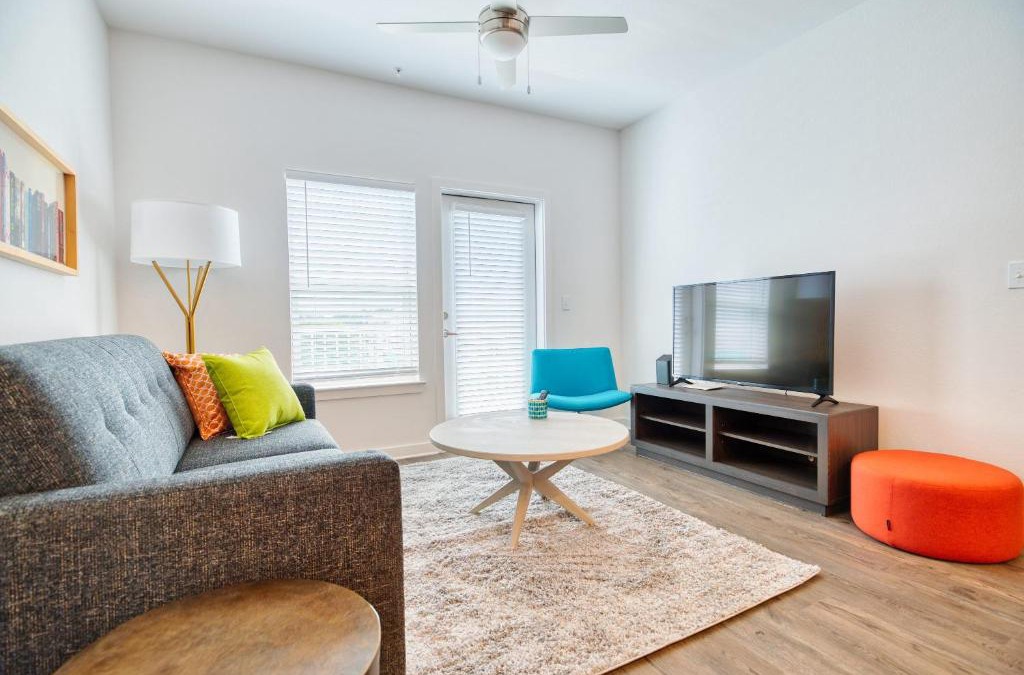 Gainesville Apartment | Grand Two Bedroom Two Bathroom Apartment with Balcony