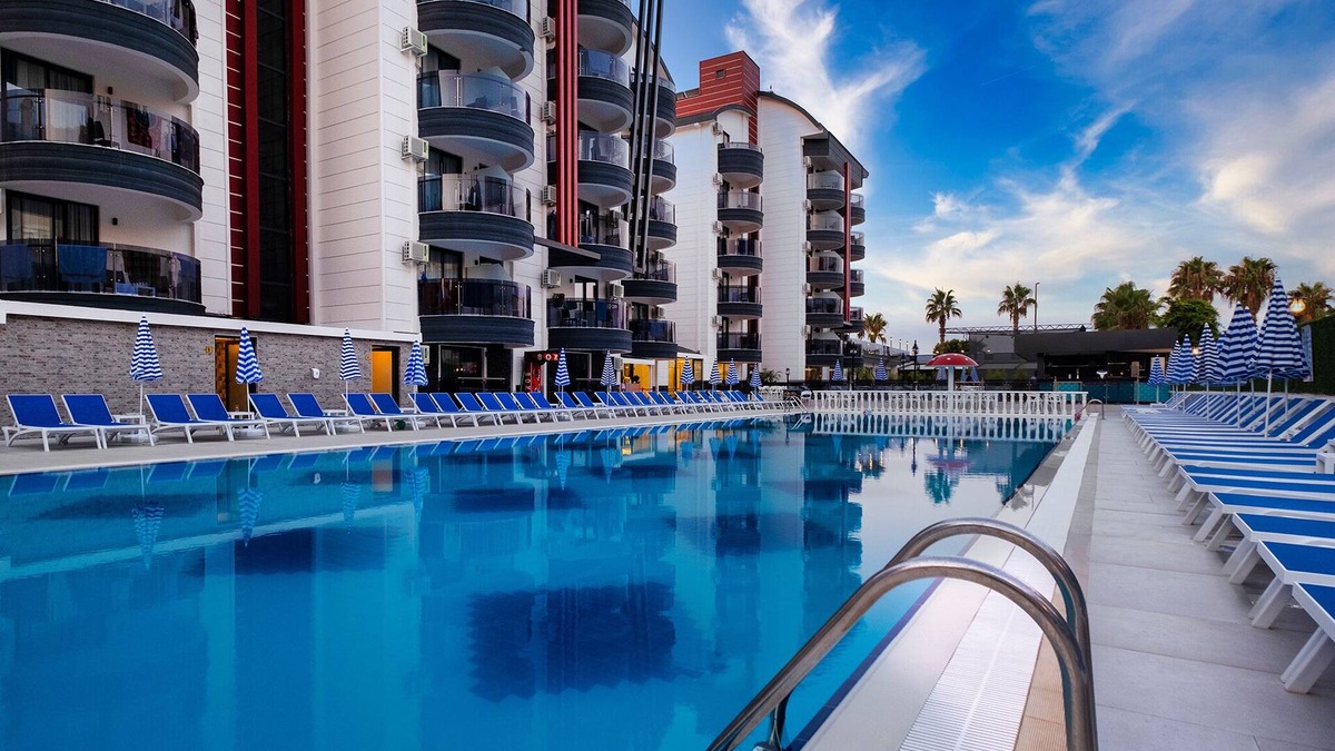 Tosmur Belediyesi Resort | Grand Uysal Beach&Spa Hotel - All inclusive