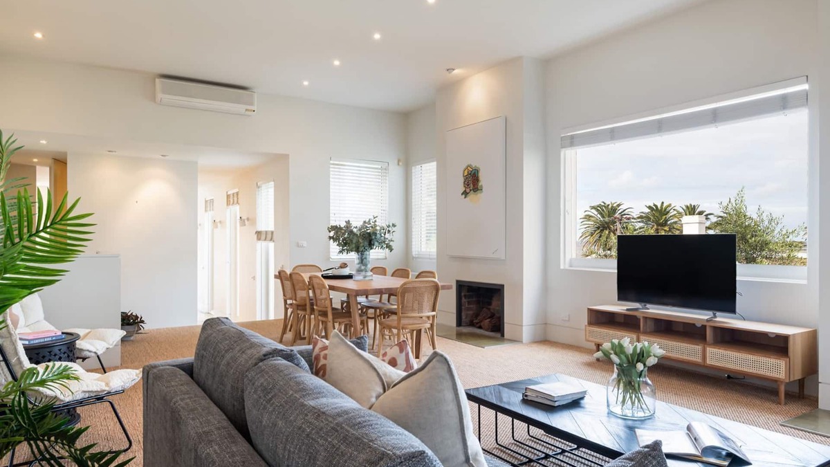 St Kilda House | Grand Victoria Beach House