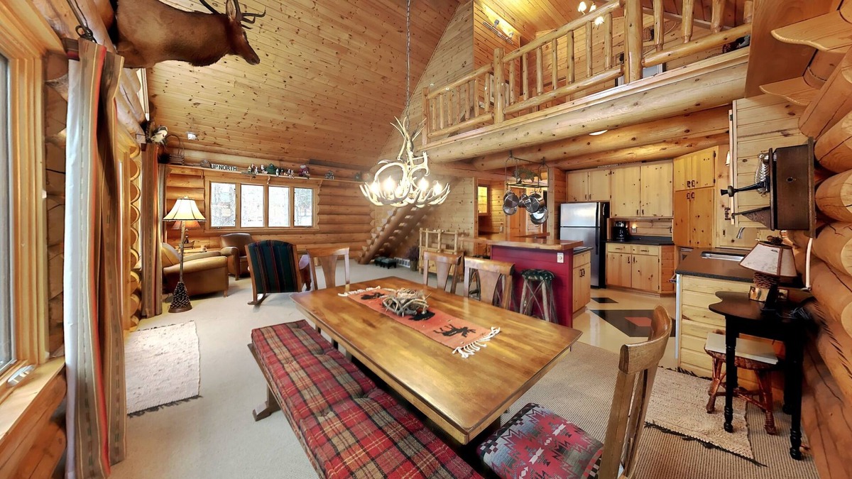 Hayward Cabin | Grand View Lodge -New Listing With Room For The Family